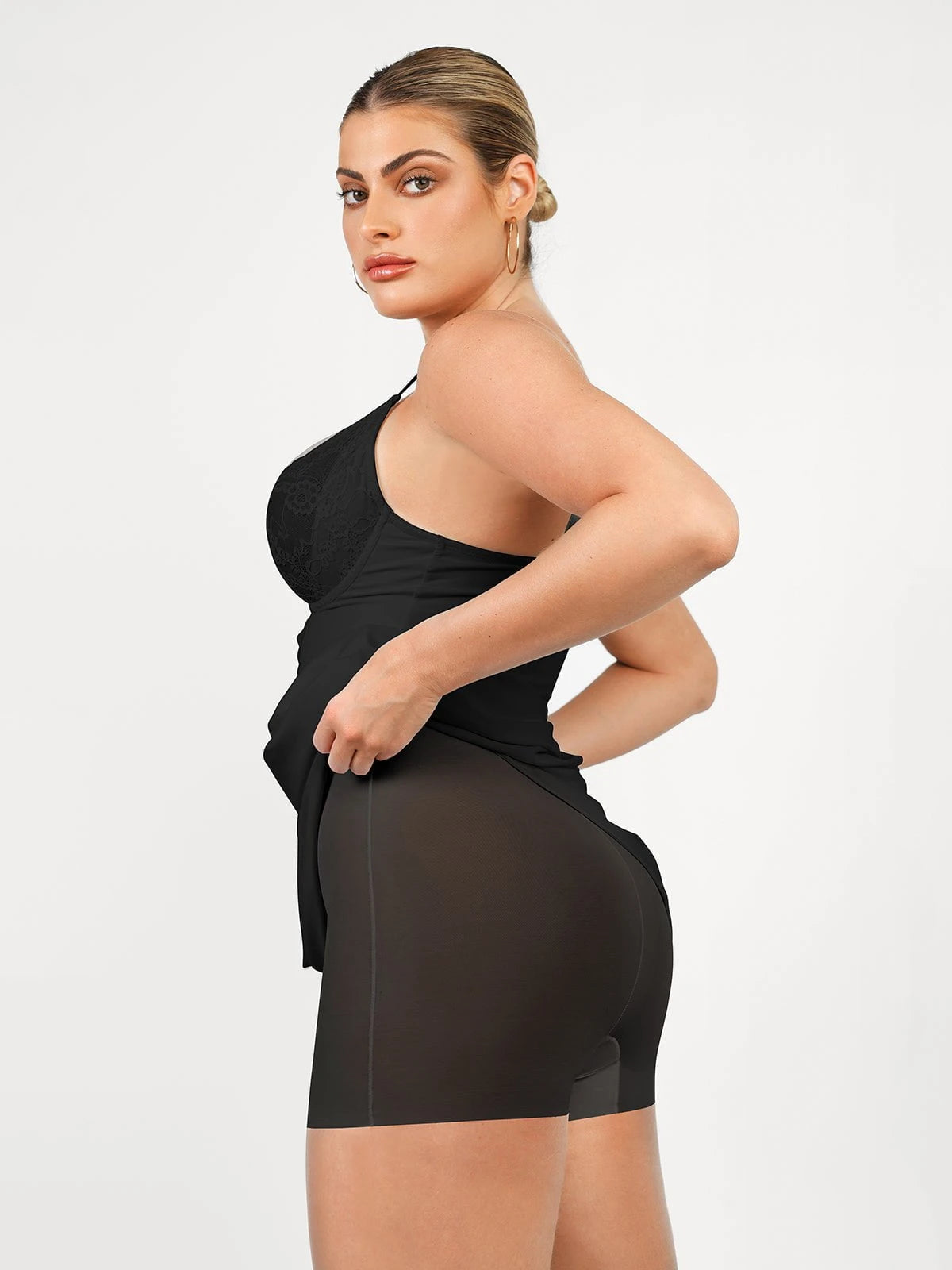 Robe Gainante Sculptante à Dentelle Col V